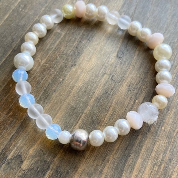 Alquimia Jewelry - PEARLS SILVER SEA GLASS STACKING BRACELET